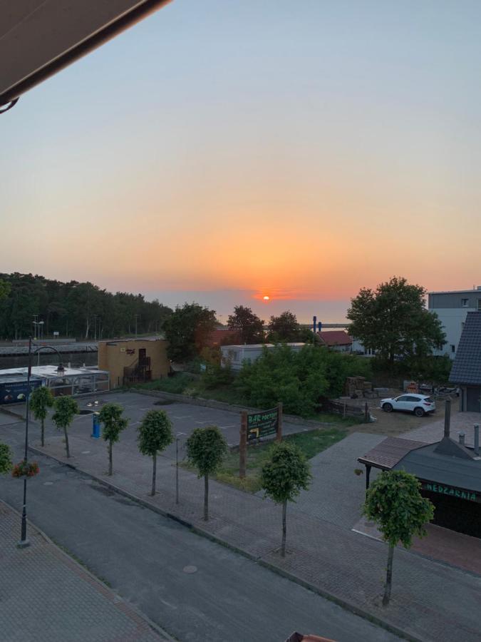 Dom Wczasowy Portowa Przystan 150M Od Plazy Mrzeżyno Exteriér fotografie